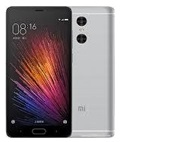 AroundTech - Xiaomi Redmi Pro Ã¨ uno smartphone con Android di fascia media.<br />Il display di questo dispositivo Ã¨ da 5,5 pollici in tecnologia OLED. La sua risoluzione Ã¨ di 1080 x 1920 pixel e questo porta la sua densitÃ  di pixel a 401 ppi.<br />Parlando del comparto fotografico abbiamo due fotocamere: una principale da 13 megapixel con flash Doppio a due tonalitÃ  che registra video a a 1920 x 1080 pixel e una frontale da 5 megapixel.<br />Il processore di questo dispositivo Ã¨ un Mediatek MT6797 Helio X20 deca con supporto ai 64 bit che lavora alla frequenza di 2.1 GHz e ha un processore grafico Mali-T880 MP4. Abbiamo poi 3 GB di RAM e 32 GB di memoria, espandibile tramite una microSD.<br />La batteria non removibile Ã¨ da 4050 mAh.